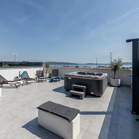 Διαμέρισμα Scenic Kastel Luksic - Two Bedroom