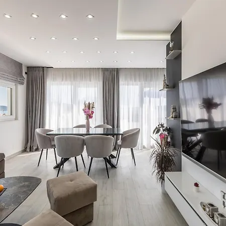 Scenic Kastel Luksic - Two Bedroom Διαμέρισμα *
