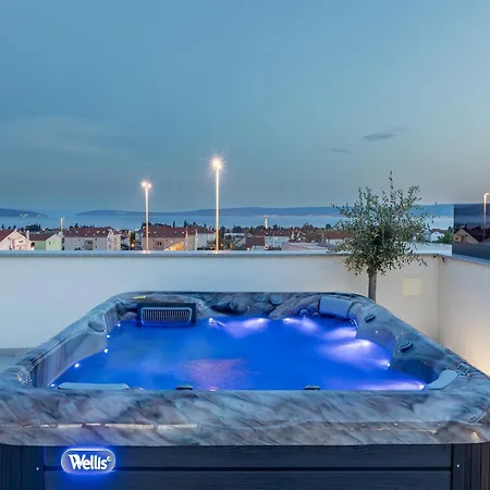 Διαμέρισμα Scenic Kastel Luksic - Two Bedroom
