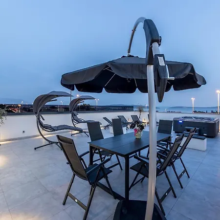 Διαμέρισμα Scenic Kastel Luksic - Two Bedroom